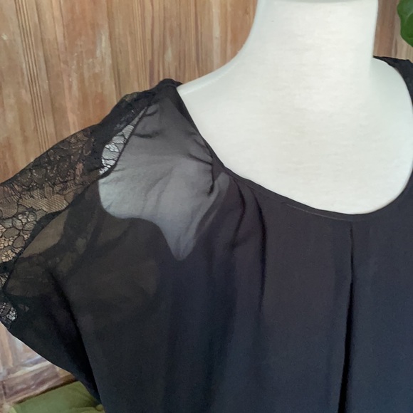 Black polyester evening dress. - Picture 5 of 6